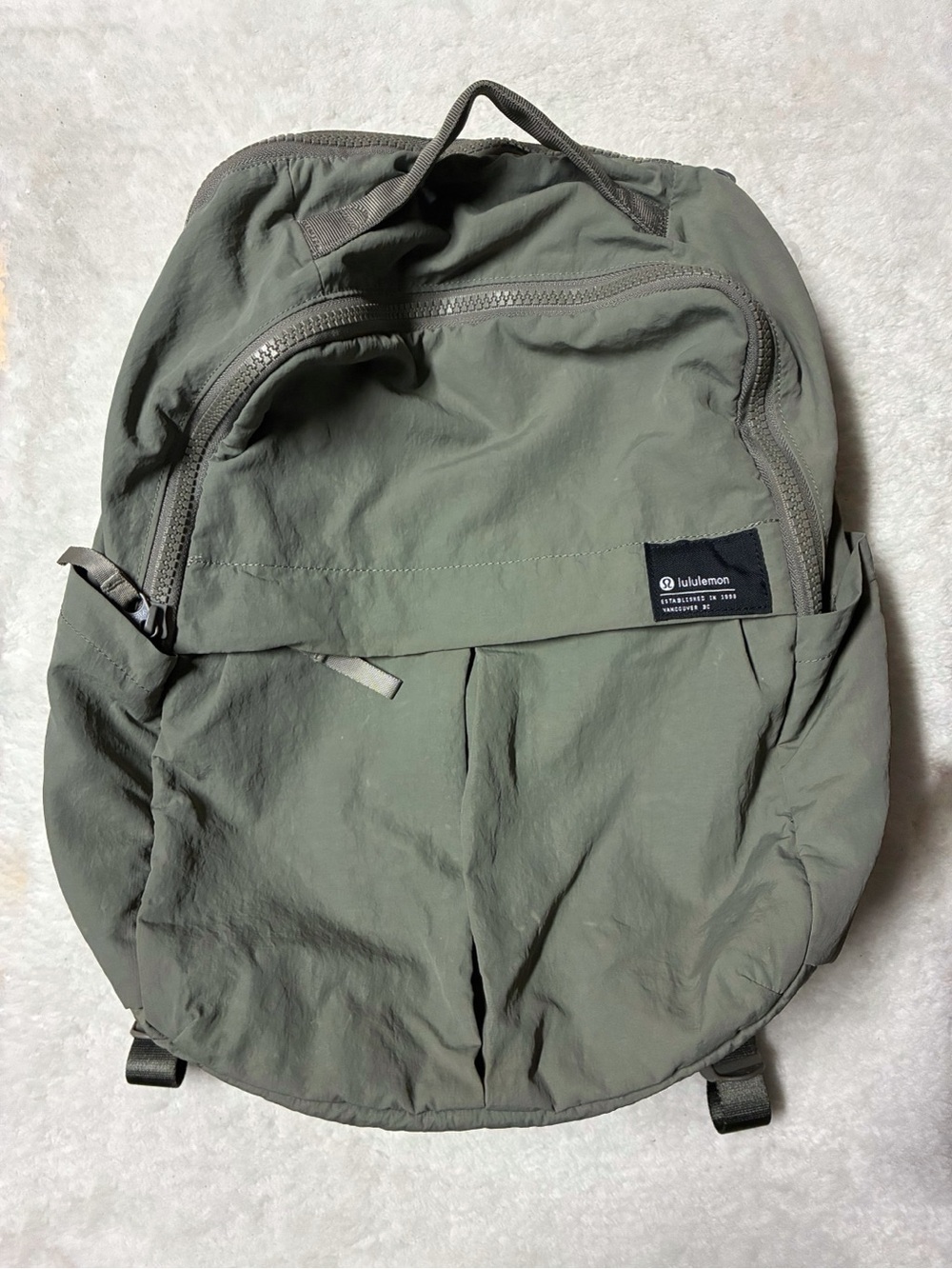 Lululemon Everyday Backpack 2.0 Olive Cargo Green 23L